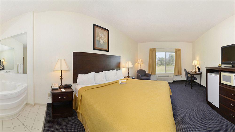 Quality Inn Карни Экстерьер фото