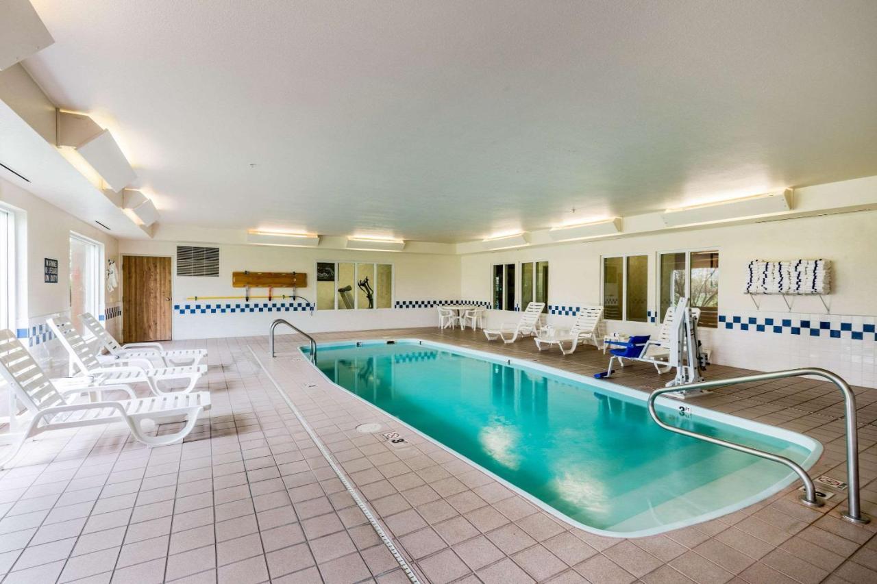 Quality Inn Карни Экстерьер фото