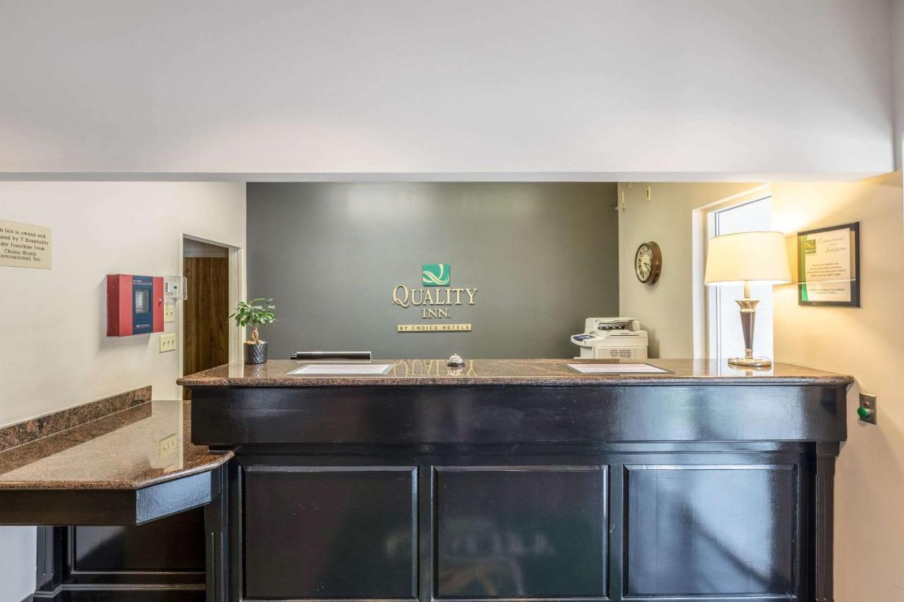 Quality Inn Карни Экстерьер фото